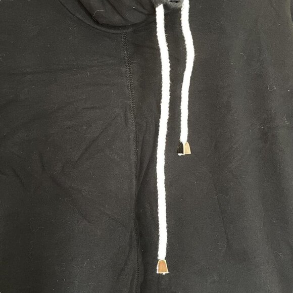Lyn by Cyrus Stretch Black Mock Neck Sweatshirt - Picture 4 of 6